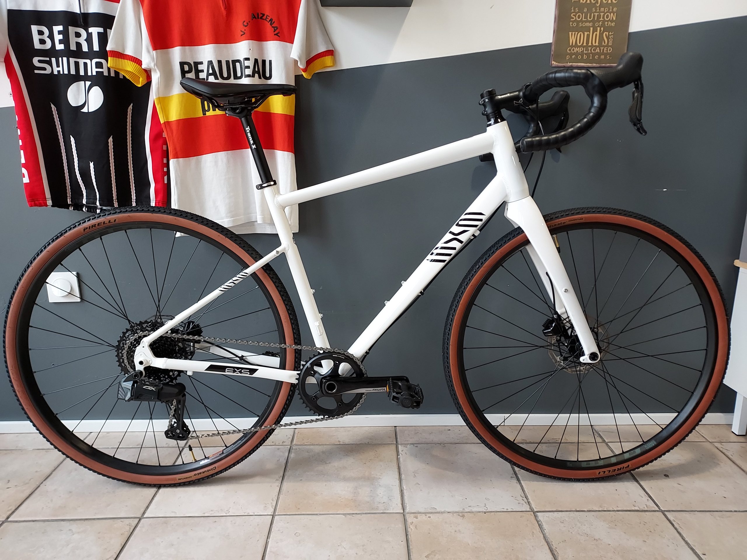 Gravel EXS montage personnalisé velomane aizenay wheeltop shimano